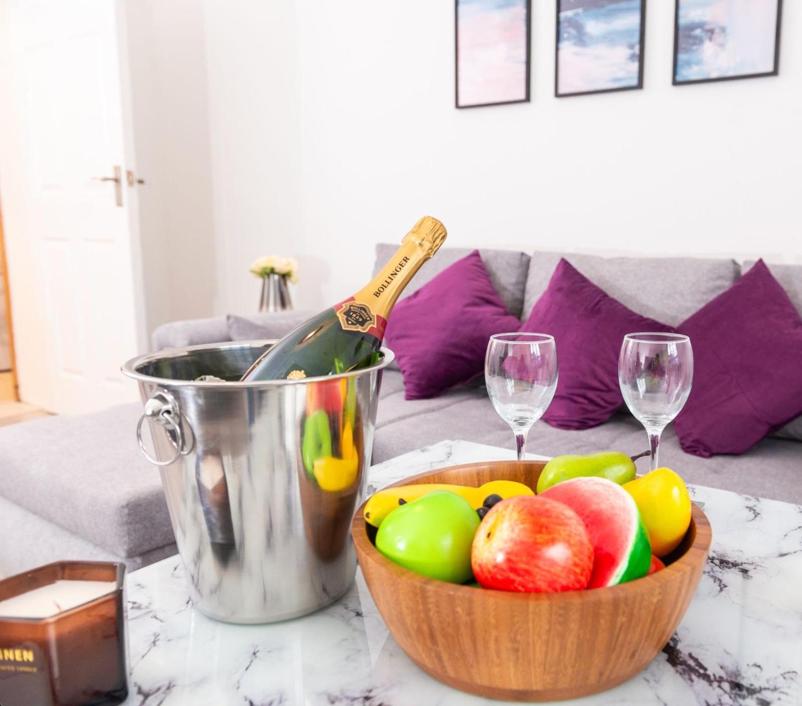 3-bed Central - 15 Mins Walk To Kings Cross By Seren Short * Londra